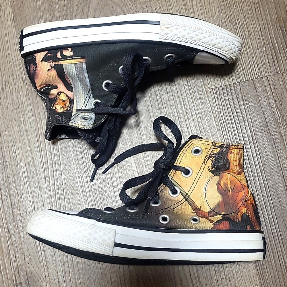 DC Wonder Woman Hi top converse